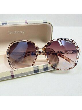 Burberry Women's Oversized Sunglasses Tortoise Frames Gradient Lenses Italy